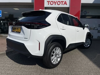 Toyota Yaris Cross Toyota Yaris Cross 1.5 Hybrid 115 Active | Apple CarPlay Android Auto | DAB | Achte - afbeelding nr 3