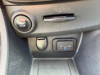 Renault Clio Renault Clio 0.9 TCE NIGHT&DAY / Navigatie / Cruise control / Historie aanwezig. - afbeelding nr 23