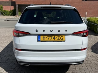 Škoda Kodiaq Škoda Kodiaq 1.5 TSI DSG Sportline Business Navigatie 19 Inch Velgen Canton Audio DAB ACC Elek Stoel + Verwarming Camera Keyless Getint Glas Metallic BTW NL Auto - afbeelding nr 4