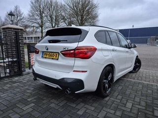 BMW X1 BMW X1 sDrive20d High Executive 191PK/M-SPORT/HEAD-UP/HARMAN - afbeelding nr 32