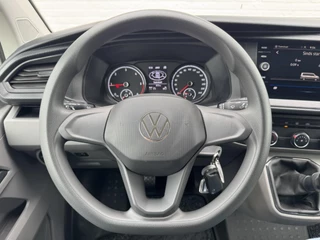 Volkswagen Transporter Volkswagen Transporter 2.0 TDI L2H1 28 Comfortline Navigatie Trekhaak Carplay Cruise Airco Lat om lat 4 Seizoenen banden - afbeelding nr 25