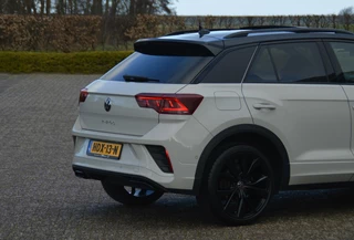 Volkswagen T-Roc Volkswagen T-Roc 1.5 TSI R-Line Edition Black Style panoramadak/trekhaak - afbeelding nr 41