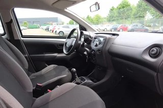 Toyota Aygo Toyota Aygo 1.0 VVT-I X-Now 5drs. Airco, LIM Cruise - afbeelding nr 8
