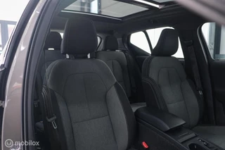 Volvo XC40 Volvo XC40 1.5 T2 Momentum | Schuifdak | Trekhaak | Camera | LED | stoel & stuurwielwarming | - afbeelding nr 40
