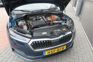 Škoda Octavia Škoda Octavia Combi 1.4 TSI iV 204PK PHEV Sportline Business ,Led-matrix koplampen, Carplay , Leer, Ergonimische stoelen, Stoelverwarming voor&achter,DAB+, stuurwiel verwarmd, schakelmogelijkheid aan stuurwiel, Carplay , etc. etc. - afbeelding nr 91
