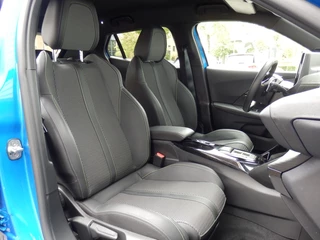 Peugeot 2008 Peugeot 2008 1.2 PureTech GT | Automaat | Apple Carpl. | Park assist | - afbeelding nr 14