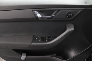 Škoda Fabia Skoda Fabia Combi 1.0 TSI Business Edition | Navigatie | Climate control | - afbeelding nr 16