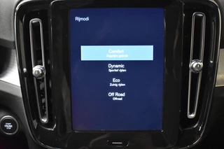 Volvo XC40 Volvo XC40 T2 129pk Aut. Momentum | Park Assist | Trekhaak | Navigation - afbeelding nr 27