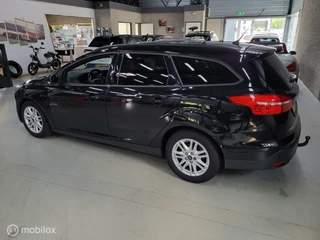 Ford Focus Ford Focus Wagon 1.0 Titanium Edition/Cruise/Airco/Trekhaak - afbeelding nr 8