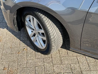Volkswagen Golf Volkswagen Golf 1.0 TSI Comfortline in keurige staat - afbeelding nr 11