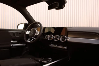Mercedes-Benz EQB Mercedes-Benz EQB 350 4MATIC 7p AMG Line Night, Pano, Head-up - afbeelding nr 9