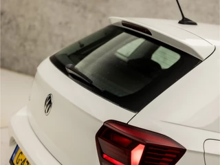 Volkswagen Polo Volkswagen Polo 1.0 Sportline (APPLE CARPLAY, GROOT NAVI, LM VELGEN, SPORTSTOELEN, CRUISE, LED ACHTERLICHTEN, NIEUWE APK, NIEUWSTAAT) - afbeelding nr 30