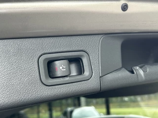 Mercedes-Benz B-Klasse Mercedes-Benz B-Klasse 250e AMG // Trekhaak // Panoramadak // Stoelkoeling // Distronic // Leder // Memory // Keyless // Elek. Achterklep - afbeelding nr 8