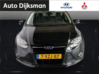 Ford Focus - 366336885-0
