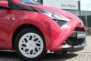 Toyota Aygo Toyota Aygo 1.0 VVT-i x-play | Apple Carplay & Android auto | Achteruitrijca - afbeelding nr 37