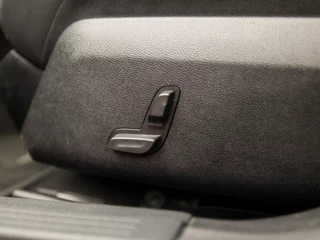 Mercedes-Benz E-Klasse 184Pk Automaat (PANORAMADAK, NAVIGATIE, CLIMATE, LEDER, STOELVERWARMING, SPORTSTOELEN, PARKEERSENSOREN, ZWART HEMEL, NIEUWE APK, NIEUWSTAAT) - afbeelding nr 15