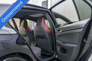 Volkswagen Golf Volkswagen Golf 2.0 TSI GTI Clubsport Akra Pano DSG - afbeelding nr 41