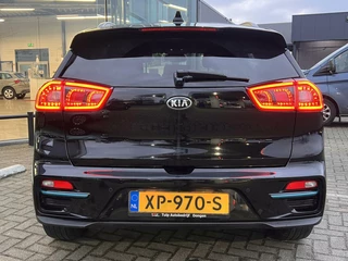 Kia e-Niro Kia e-Niro ExecutiveLine 64kWh Clima Cruise Leder Dealer NAP - afbeelding nr 13