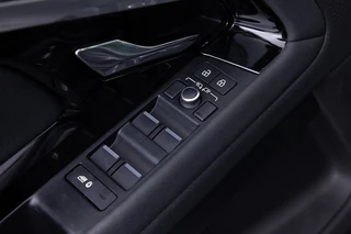 Land Rover Range Rover Evoque Land Rover Range Rover Evoque 1.5 P300e AWD R-Dynamic S | LEDER ✅ 1e Eigenaar *2e Pinksterdag OPEN v.a 11u tot 17u* - afbeelding nr 7