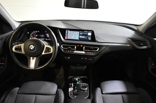 BMW 1 Serie CAMERA/CARPLAY/PANORAMADAK - afbeelding nr 2