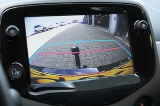 Toyota Aygo Toyota Aygo 1.0 VVT-i x-play | Apple Carplay & Android auto | Achteruitrijca - afbeelding nr 22