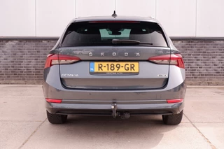 Škoda Octavia Škoda Octavia Combi 1.5 e-TSI Business Edition Plus | Trekhaak | Head-Up | Carplay | LED | Sfeerverl. | Camera | Memory - afbeelding nr 15