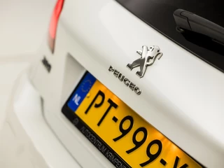 Peugeot 308 Peugeot 308 1.2 PureTech GT-line Automaat (NAVIGATIE, CAMERA, KEYLESS, MASSAGE, STOELVERWARMING, CAMERA, SPORTSTOELEN, LEDER/ALCANTARA, GETINT GLAS, NIEUWE APK, NIEUWSTAAT) - afbeelding nr 29