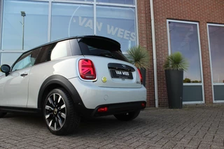 MINI Electric ➡️ Mini Mini Electric Yours 33 kWh | 1e eigenaar | inc BTW | NL auto | Pano | Head-up | Harman-kardon | Camera | LED | Sportstoelen | Leer | DAB | PDC | Climate control | - afbeelding nr 45