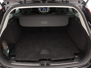 Volvo V60 Volvo V60 B3 Momentum Advantage AUTOMAAT | Navigatie | Trekhaak | Camera - afbeelding nr 20