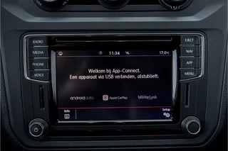 Volkswagen Caddy ACC PDC CarPlay 17