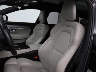 Volvo V90 Volvo V90 2.0 T8 AWD R-Design | Panoramadak | Head-Up | Trekhaak | Stoel & stuurverwarming | Leder | 360 camera | Luchtvering | Harman/Kardon | Adaptive cruise | Achterbankverwarming - afbeelding nr 5