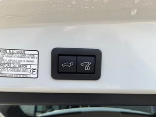 Toyota Corolla Cross Toyota Corolla Cross 2.0 High Power Hybrid First Edition NIEUWE STAAT! - afbeelding nr 11