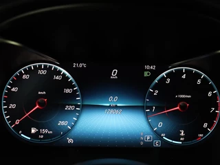 Mercedes-Benz C-Klasse Mercedes-Benz C-klasse 180 Business Solution AMG | Stoelverwarming |  360 Camera | Trekhaak | Digital Cockpit | Leder/Alcantara | Full LED | Navigatie | Park Assist - afbeelding nr 30