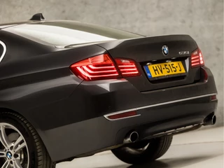 BMW 5 Serie BMW 5 Serie 535i High Executive 306Pk Automaat (VIRTUAL COCKPIT, 6 CILINDER, GROOT NAVI, MEMORY SEATS, LEDER, STOELVERWARMING, CAMERA, HARMAN/KARDON, XENON, NIEUWE APK, NIEUWSTAAT) - afbeelding nr 14