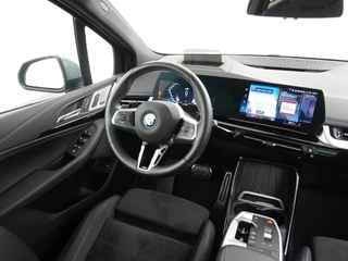 BMW 2 Serie BMW 2-serie Active Tourer 220i M-Sport HARMAN KARDON AUDIO| PANO |360 CAMERA | MEMORY SEAT - afbeelding nr 26
