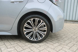 Toyota Corolla Toyota Corolla 2.0 Hybrid Business Plus | Stoel en Stuurverwarming | JBL Sound | Carplay | - afbeelding nr 39