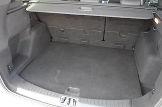 Ford Kuga Ford Kuga 1.5 EcoBoost 150PK ST Line | Panoramadak | Trekhaak | Xenon | Winterpack - afbeelding nr 35
