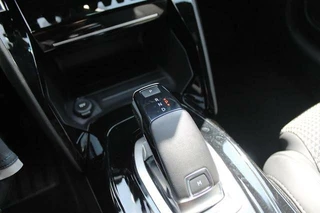 Peugeot 208 Peugeot 208 1.2 PureTech GT | Clima | Camera | Navi | Blind spot - afbeelding nr 17