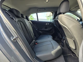 BMW 1 Serie BMW 1-serie 118i Introduction Edition|AUTOMAAT|LED|VIRTUAL CP|NAVI - afbeelding nr 27