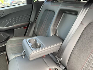 Ford Kuga Ford Kuga 2.5 PHEV ST-Line X 243pk | Driver Assistance pack | Matrix LED | Black Package | Wegklapbare Trekhaak | Panoramadak | Winterpack | 2.100kg Trekgewicht - afbeelding nr 51
