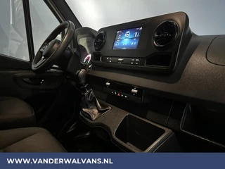 Mercedes-Benz Sprinter Mercedes-Benz Sprinter 317 CDI 170pk L3H2 Euro6 Airco | Camera | Apple Carplay | Android Auto | 2800kg Trekhaak Cruisecontrol, Bijrijdersbank - afbeelding nr 14