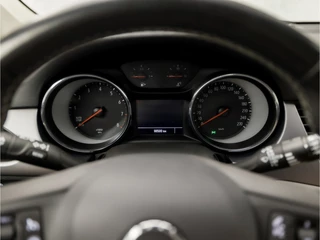 Opel Astra Opel Astra 1.2 Edition (APPLE CARPLAY, CAMERA, CRUISE, SPORTSTOELEN, LED KOPLAMPEN, PARKEERSENSOREN, LM VELGEN, NIEUWSTAAT) - afbeelding nr 22