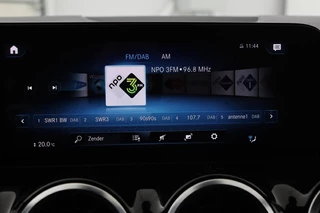 Mercedes-Benz GLA Mercedes-Benz GLA-klasse 250e Style | Adaptive cruise | Carplay |  Stoelverwarming | Camera | Half leder | Full LED | Park Assist | Widescreen | Climate control - afbeelding nr 22