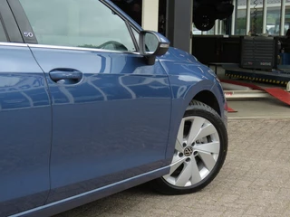 Volkswagen Golf Volkswagen Golf 1.5 ETSI 150PK DSG-aut. Edition 50 FACELIFT / Open dak / Veel opties / FABIEKS garantie - afbeelding nr 44