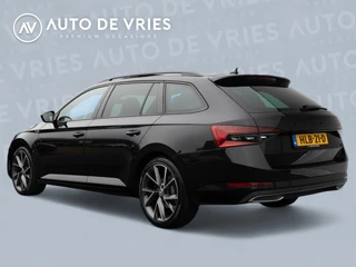 Škoda Superb Skoda Superb Combi 1.4 TSI iV 218pk Sportline | Panoramadak | Leder | Travel Assist | Sfeerverlichting - afbeelding nr 30