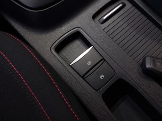 Ford Focus 1.0 EcoBoost 125pk ST-Line Business | Origineel NL | Navi | B&O Sound | Clima | Adap.Cruise | Led Koplampen | Keyless Entry | Pdc V+A+Assist+Camera | Privacy Glass | 18''lm | Trekhaak - afbeelding nr 20