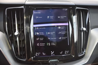 Volvo XC60 Volvo XC60 2.0 B4 AWD INSCRIPTION / ADAP. CRUISE / P.DAK / 360 CAM./ H&K AUDIO - afbeelding nr 40