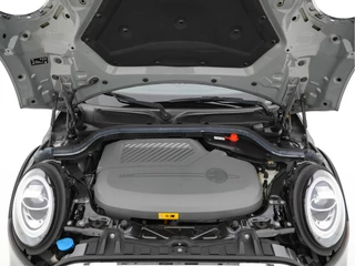 MINI Electric (INCL-BTW) Aut. *PANO | FULL-LEATHER | HEAD-UP | FULL-LED | HARMAN/KARDON-SOUND | KEYLESS | CAMERA | SPORT-SEATS | NAVI-FULLMAP | HEATED-SEATS | AMBIENT-LIGHT | DAB | DIGI-COCKPIT | 17