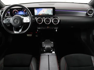 Mercedes-Benz CLA Mercedes-Benz CLA-klasse Shooting Brake 250e Business Solution AMG Limited |  Adaptive cruise | Stoelverwarming | Carplay | Sfeerverlichting | Leder/Alcantara | Navigatie | Full LED - afbeelding nr 9