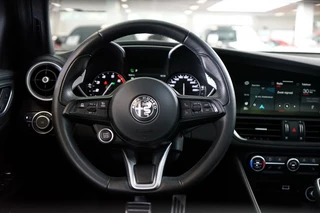Alfa Romeo Giulia Alfa Romeo Giulia 2.0T Sprint | Veoce pack | | Panorama dak | | Schakel flippers | - afbeelding nr 24